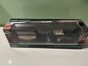 Maisto Design 1950 Mercury / Alameda Trailer 1/64 scale set - Amazing Condition - Picture 1 of 5