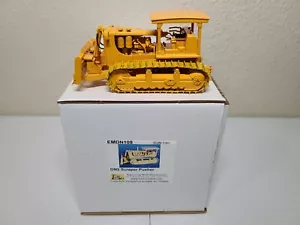 Caterpillar Cat D9G Scraper Pusher Dozer - EMD 1:50 Scale Model #N108 New - Picture 1 of 9