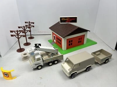 Vintage Tonka Bell System Builders Playset Trucks Phone Poles Garage Box 1979 - Image 1 of 4