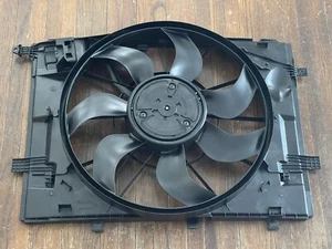 GENUINE MERCEDES BENZ C300 ENGINE RADIATOR COOLING FAN MOTOR SHROUD ASSEMBLY - Picture 1 of 11