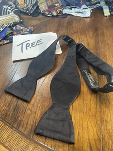 👔❤️ BOWTIE ELEGANT QUALITY SUIT DESIGNER NECKTIE TIE FREE SHIPPING 👔❤️ - Picture 1 of 3
