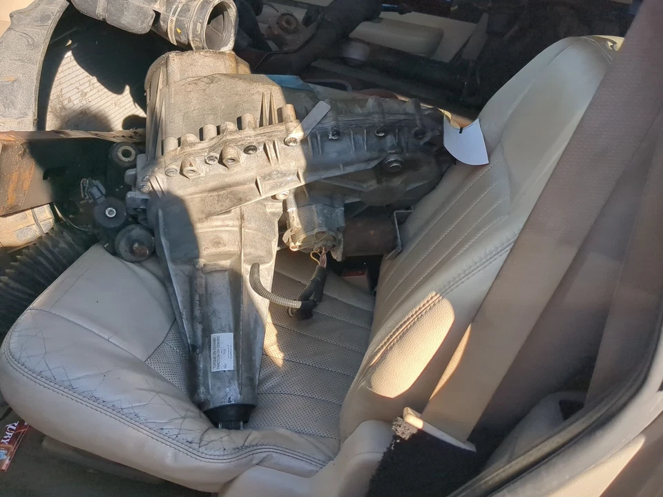 2004 Lincoln Navigator Rear Seat Oem NGUNZ - Image 1 of 1