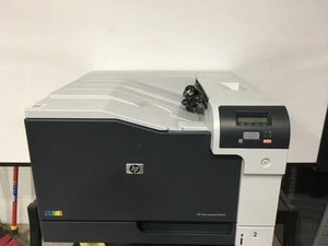 HP Color LaserJet CP5225 Professional Duplex Laser Printer with 17k pg ct &Toner - Picture 1 of 13