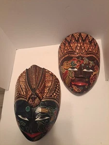 2er Set Batik Gesichtsmasken geschnitzt Holz Wandbild hell bunt Design Boho - Bild 1 von 8