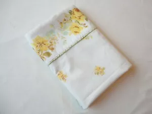 Vintage Flat Sheet1970's Springmaid Twin Size Yellow Floral Roses Print - Picture 1 of 5