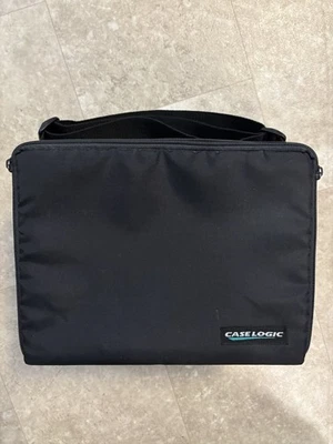 Case Logic 30 CD Black Carrying Case Beautiful Shape No Cracks +more Auctions - Image 1 of 3
