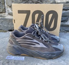 Adidas Yeezy Boost 700 V2 Geode - Mens Size 11