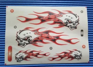 AUFKLEBER SKULL MIT FLAMMEN KIT MOTORRAD SCOOTER AUTO FAHRRAD * - Bild 1 von 1