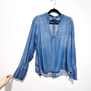 BELLA DAHL fabulous soft top buttons on back size M denim wash 100% tencel - Picture 1 of 12