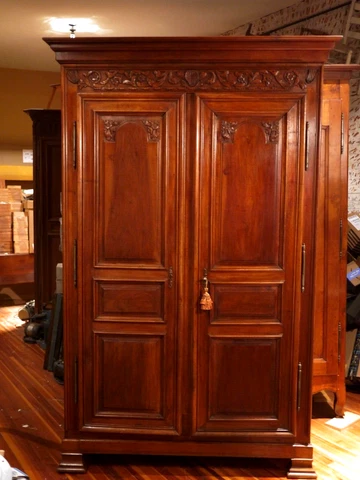 French Antique Large Majestic Louis XV Armoire in Walnut. circa 1840-1880 Cover
