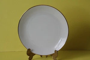 Seltmann Weiden Monika Weiss mit Goldrand Speiseteller Teller 24,3 cm - Picture 1 of 1