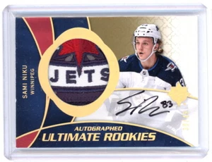 SAMI NIKU 2018-19 UD Ultimate Collection Autograph ROOKIE LOGO PATCH AUTO 39/49 - Bild 1 von 2