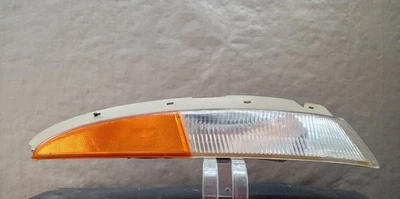 93-96 LINCOLN MARK VIII PSGR lateral (derecha) marcador de esquina luz/señal de giro lente Foto 1 de 4