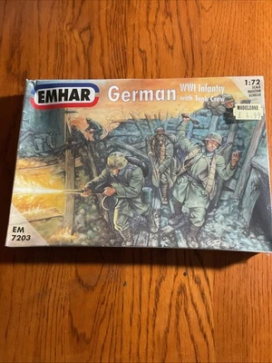 Emhar German WWI Infantry Tank Crew Model Kit 1:72 Scale B0973 - Image 1 of 2
