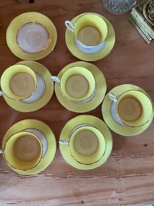 Royal Albert Crown China Art Deco Tasse Untertasse gelb weiß Gedeck - Bild 1 von 12