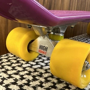 High Bounce Durable Cruiser 22-inch Skateboard For Kids Purple, EUC!Comes W/case - Picture 1 of 17