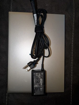 HP EliteBook 845 G10 14" AMD R7 7840U 32GB DDR5 1TB SSD WIN 11 - Image 1 of 4