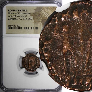 ROMANO Constans AD 337-350 AE4 BI Nummus / Soldados del Ejército NGC (173) - Imagen 1 de 5
