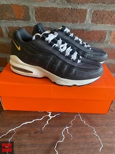 Nike Air Max 95, ""Black Midnight Navy", Youth Size 6.5  - Picture 1 of 7