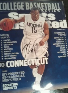 Kemba Walker autograph Signed 11x14 Photo Connecticut Huskies Charlotte Hornets - Picture 1 of 1
