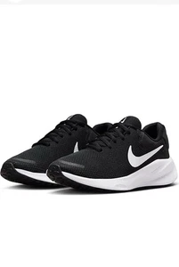 Neu mit Etikett Nike Revolution 7 Damen-Sneaker schwarz weiß Größe 6,5 leicht Laufen - Bild 1 von 6