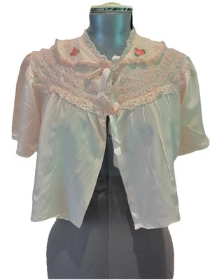 Chaqueta de Cama Vintage Rosa Seda Satén Encaje Borde Volantes Floral Corbata Frontal Antigua Foto 1 de 4