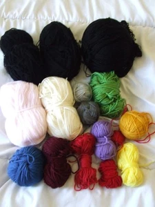 KNITTING CLEARANCE 7 – DERAMORES, ACRYLICS, DK, TOTAL WEIGHT 680G JOBLOT - Picture 1 of 5