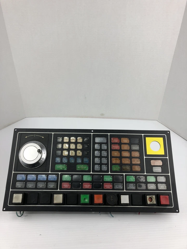 辛辛那提 Milacron 3-525-0969A 控制面板版本 B — 第 1/4 张图片