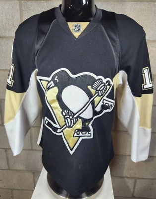Camiseta deportiva NHL Pittsburgh Penguins Jordan Staal talla 48 2010 consola Energy Center Foto 1 de 4