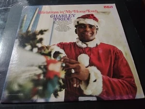 Charley Pride – Christmas In My Home Town VG++ Reissue RCA Victor LP Record 1976 - Picture 1 of 4