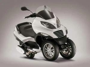 MANUAL DE TALLER O REPARACION PIAGGIO MP3 125 EN PDF EN ESPAÑOL - Imagen 1 de 1