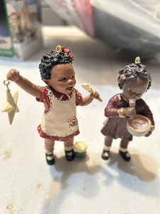 Hallmark Keepsake Ornaments Nikki & Christy All God's Children Martha Root Sin caja - Imagen 1 de 3