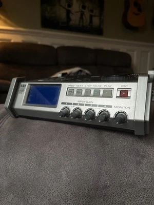 Roland Edirol R-4 4-Channel Portable Recorder - Image 1 of 4