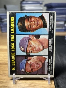 1967 Topps - Sandy Koufax, Juan Marichal, Mike Cuellar #234 - Picture 1 of 2