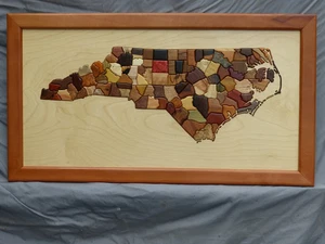 mappa in legno intarsiato, Carolina del Nord, arte, casa, ufficio, legno duro, legno esotico, scultura, wo - Foto 1 di 3