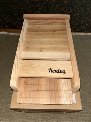 Caja de murciélagos de madera artesanal Bat House de Kenny. ¡Nuevo! Foto 1 de 3