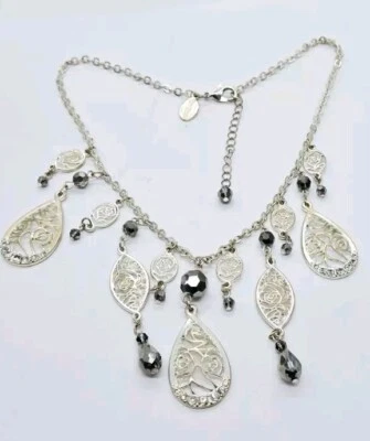 Белый дом черный рынок WHBM ожерелье бисером подвеской серебристого тона 19 в взлетно-посадочной полосе - Изображение 1 из 4