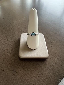 Retired Silpada 925 Sterling Silver Blue Topaz Belle Fleur Stack Ring Size 7 - Picture 1 of 5