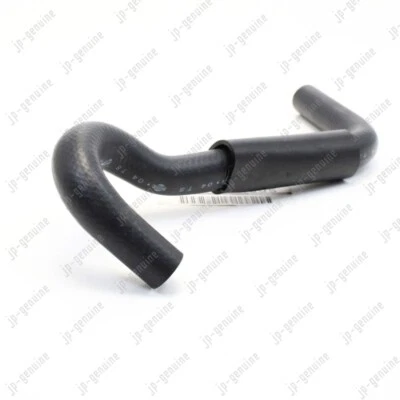 Manguera negra enfriador de aceite original Nissan Infiniti G35 / FX35 / M35 / M45AWD 3,5 L Foto 1 de 4