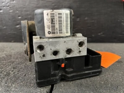 2004-2005 Chevy Trailblazer Anti Lock Brake Abs Pump Control Module Assembly - Imagem 1 de 4