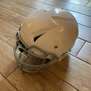 Schutt Vengeance A11 Youth Football Helmet Small - Picture 1 of 14