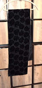 "Bufanda rectangular de mezcla de seda de terciopelo negro Valerie Stevens forro 100 % seda" - Imagen 1 de 5