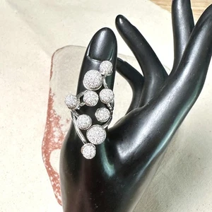 NUEVO anillo de latón nOir bolas pavé circonitas cúbicas chapado en 18k declaración - Imagen 1 de 9