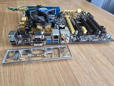 Asus Z87-A REV. 1.02 Sockel 1150 ATX Mainboard + i5 4670K + 8GB RAM Combo - Bild 1 von 4