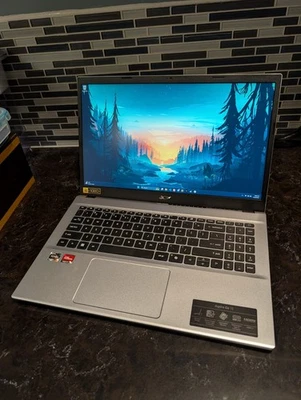 Acer Aspire Go 15.6" FHD Ryzen 7 5825U 32GB 1TB SSD AG15-42P-R1R7  Foto 1 de 4