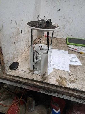 Bomba de combustible 2015 Rx350 Sku#4278064 Foto 1 de 4