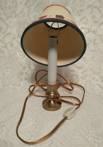 Early American Electrical Novelty Lamp Heart Houses Shade Bulb Required tblno1 - Picture 1 of 6