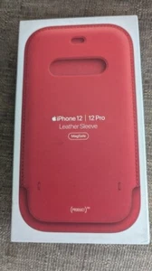Genuine Apple Leather Sleeve Case w/MagSafe Apple iPhone 12 / 12 Pro (6.1") Red - Photo 1 sur 5