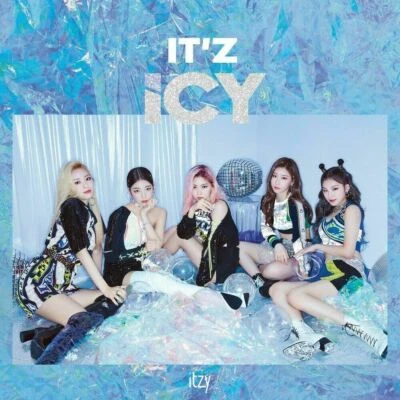  ITZY - IT’z ICY CD [Random Ver]+2Photocards+Tracking Number - Image 1 of 4