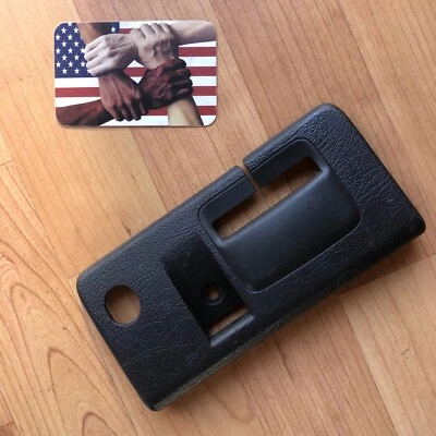 Volvo 1388749 Cinturón de seguridad negro moldura de plástico asiento trasero V70 V70R vagón 1998-2000 Foto 1 de 4